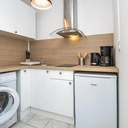Beautiful In With Kitchen * Toulon